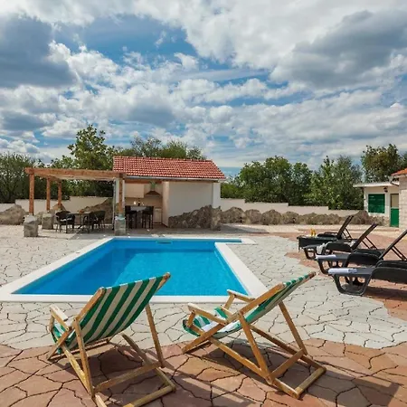 Prázdninový dům Ferienhaus Mit Privatpool Fur 4 Personen Ca 70 Qm In Bristane, Dalmatien Dalmatinisches Hinterland Bristane